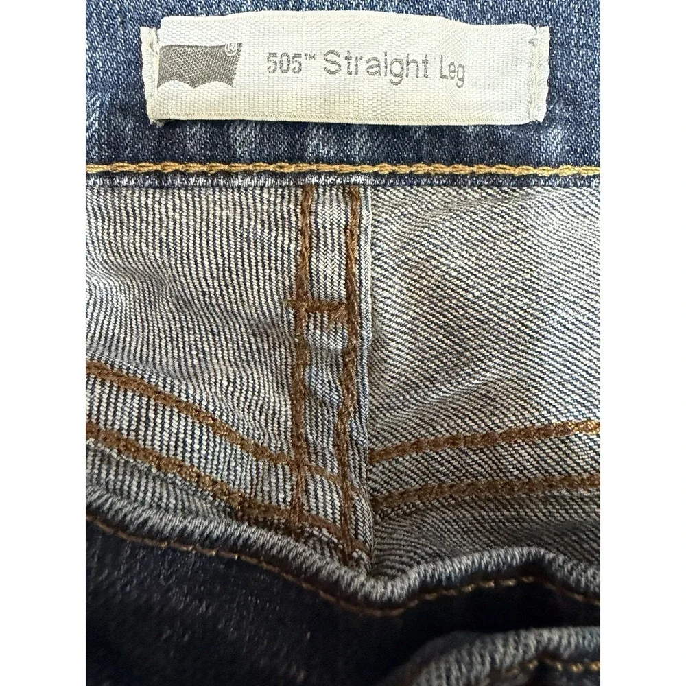 Vintage Levi's 505 Blue Jeans Men's Size 32x34 Regular Fit Straight Leg